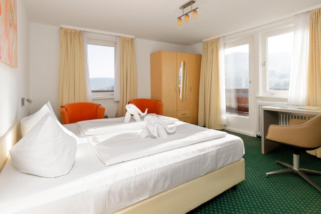 Panoramahotel Berghof 拜尔斯布龙 外观 照片